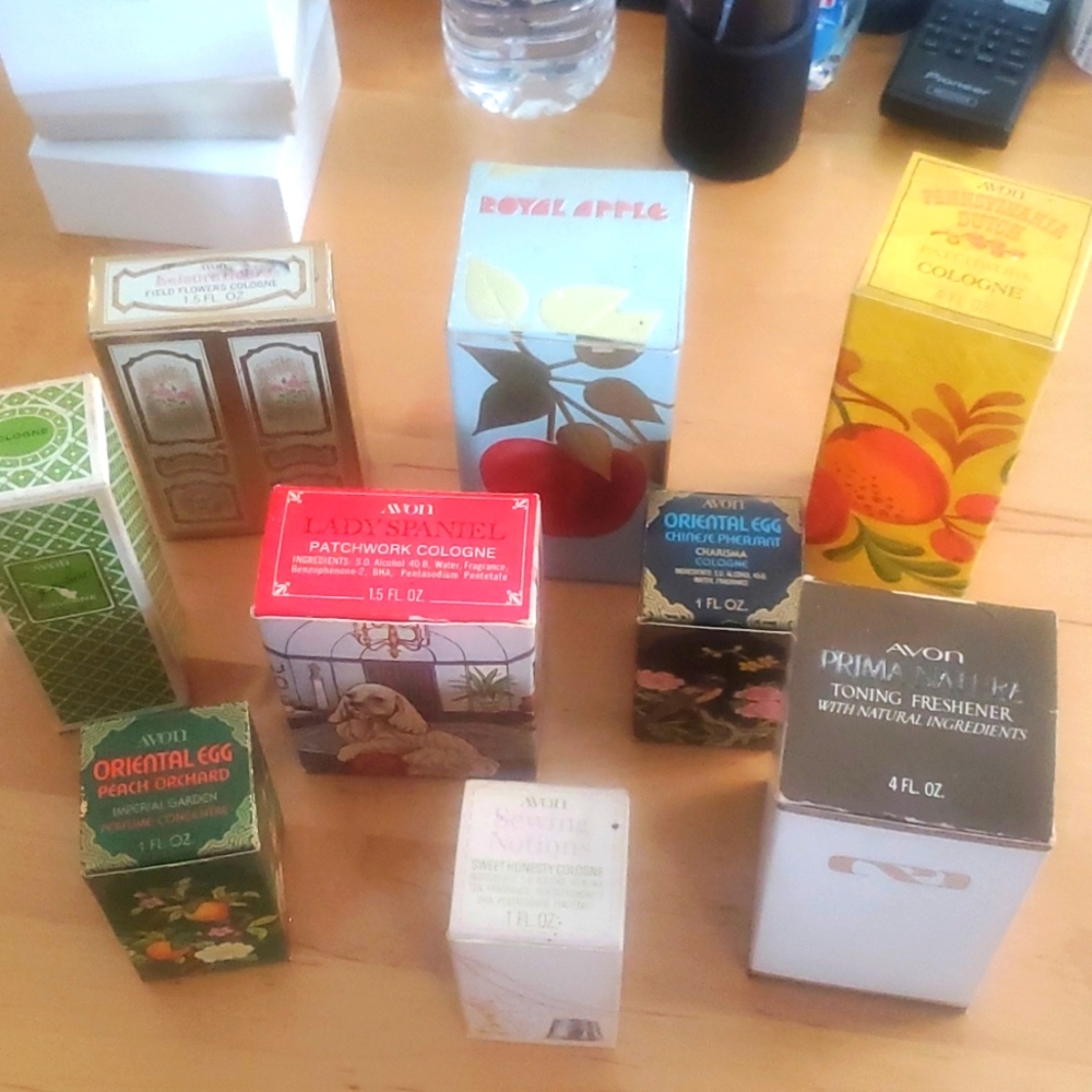 Vintage Avon lot of 9 - Picture 1 of 14